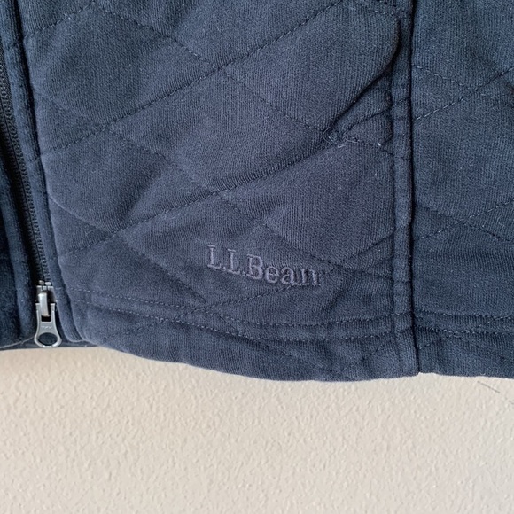 L.L. Bean Quilted Jacket Full Zip, Black, Size XS, Lined, Classic Outdoor - Picture 3 of 12